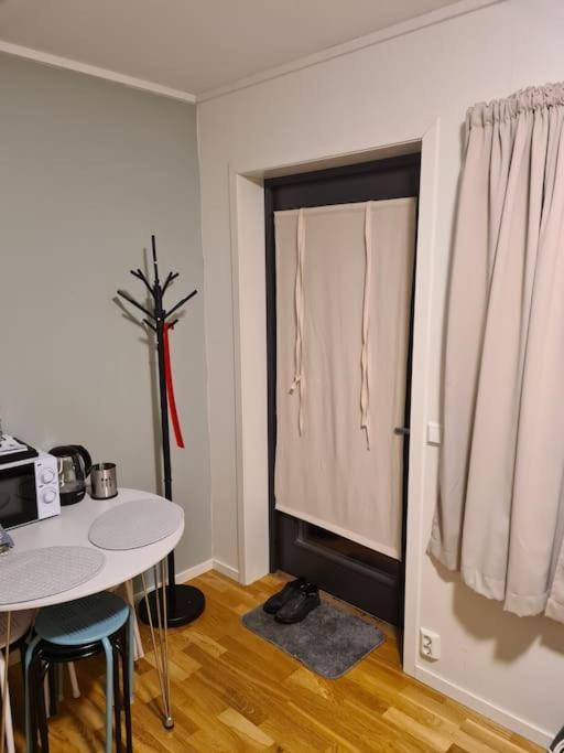 Small Studio Appartment 特罗姆瑟 外观 照片