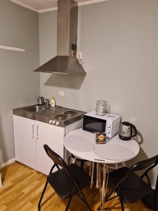 Small Studio Appartment 特罗姆瑟 外观 照片